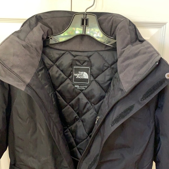 Great condition The North Face 550 down jacket size M - Picture 10 of 14